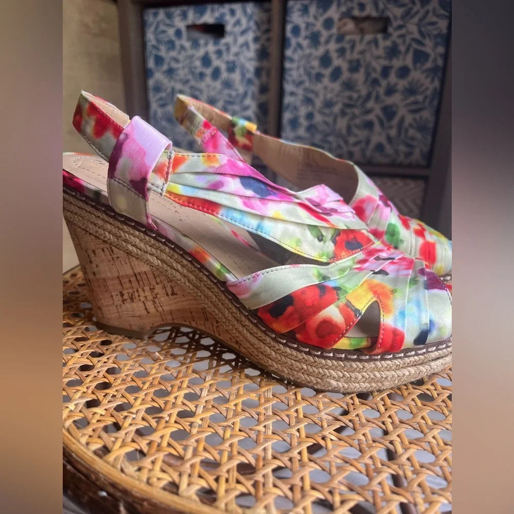 Naturalizer Multicolor Strappy Wedges - Picture 4 of 12